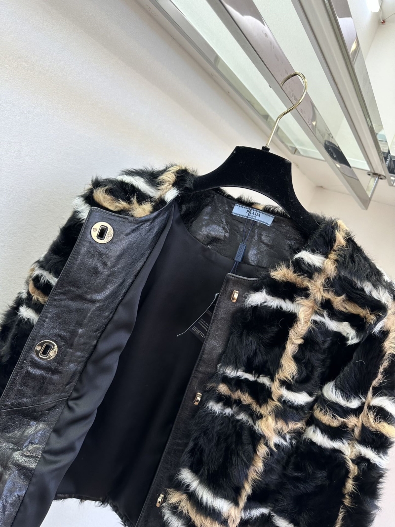 Pra*a outwear